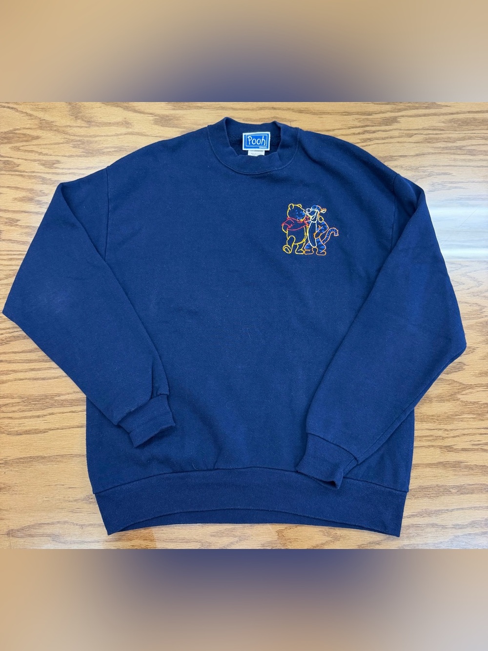 Vintage 90s Winnie The Pooh & Tiger Embroidered Blue Sweatshirt Made USA L 21x26